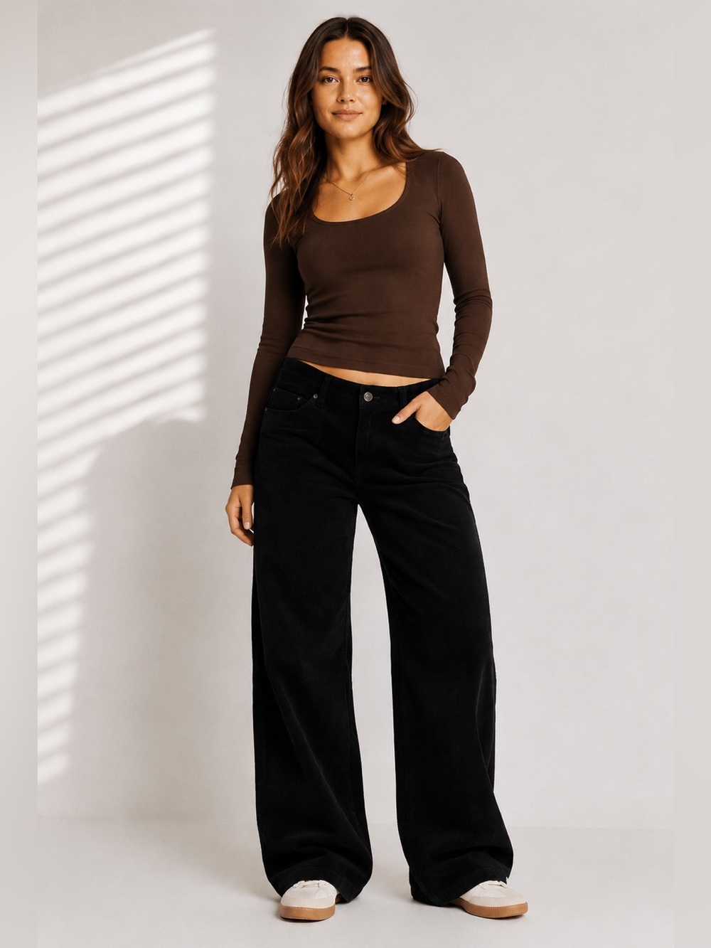 American Eagle Black Corduroy Low-Rise Baggy Wide-Leg Pants Size 14